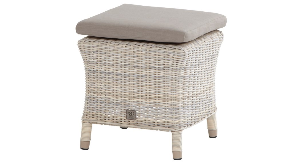 4 seasons outdoor valentine cosy hocker