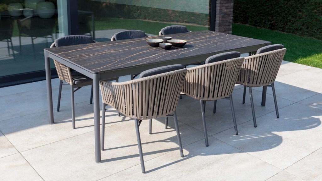 castle line clavo dining