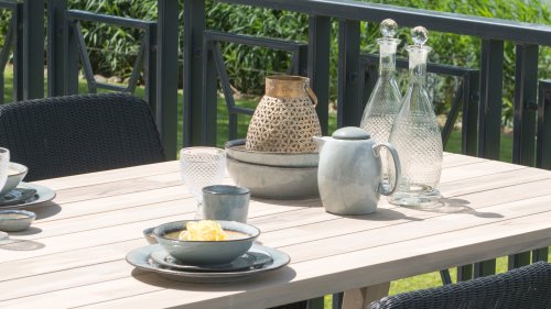 Taste by 4 Seasons Outdoor Derby Table